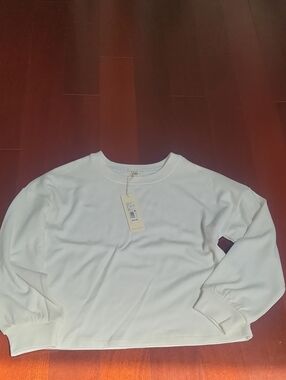 NWT Copper Key Ivory Sweatshirt